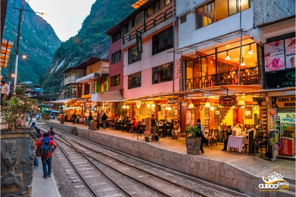 MACHUPICCHU PUEBLO O AGUAS CALIENTES