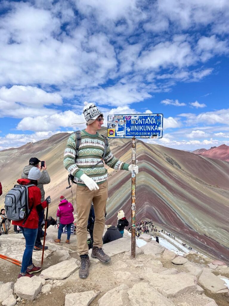 MONTAÑA DE COLORES 5036 METROS