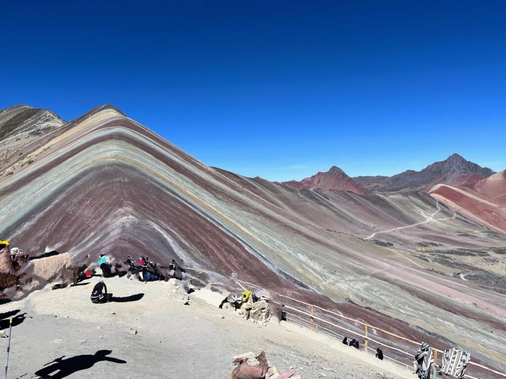 MONTAÑA DE COLORES